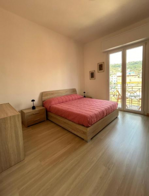 Appartamento trilocale centro Arma di Taggia Taggia